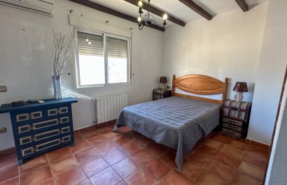 Resale - Townhouse / Duplex / Corner - San Miguel de Salinas