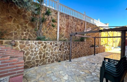 Resale - Townhouse / Duplex / Corner - San Miguel de Salinas