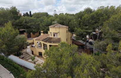 Resale - Villa - Orihuela Costa - Villamartín