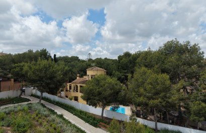 Resale - Villa - Orihuela Costa - Villamartín