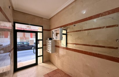Resale - Apartment / flat - Torrevieia - Playa del Cura