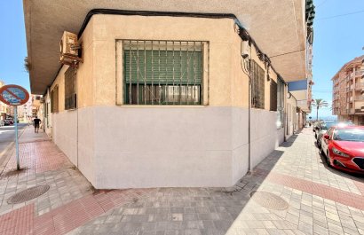 Resale - Apartment / flat - Torrevieia - Playa del Cura