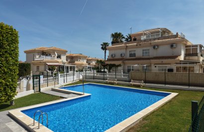 Resale - Villa - Orihuela Costa - Playa Flamenca