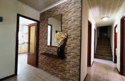 Resale - Villa - Alcoy - Urbanizaciones