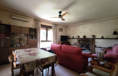 Resale - Villa - Alcoy - Urbanizaciones
