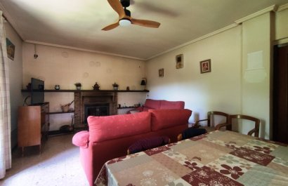 Resale - Villa - Alcoy - Urbanizaciones