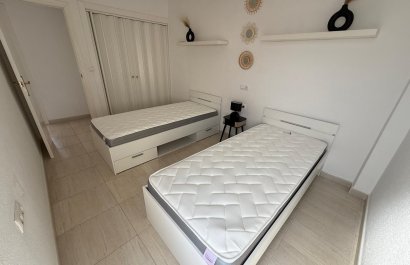 Resale - Townhouse / Duplex / Corner - Torrevieia - La Siesta