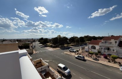 Resale - Townhouse / Duplex / Corner - Torrevieia - La Siesta