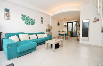 Reventa - Townhouse / Duplex - Villamartín