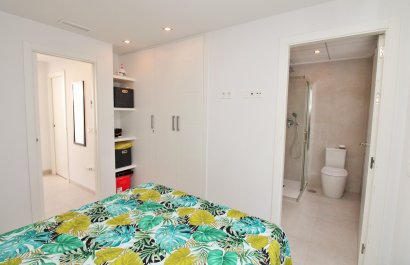 Reventa - Townhouse / Duplex - Villamartín