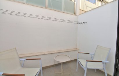 Reventa - Townhouse / Duplex - Villamartín