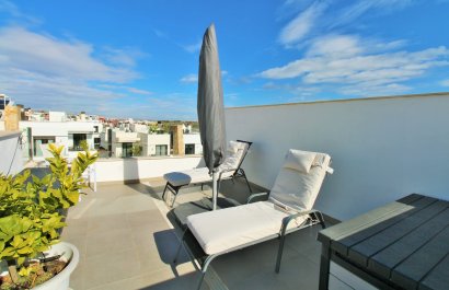 Reventa - Townhouse / Duplex - Villamartín