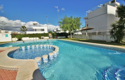 Reventa - Townhouse / Duplex - Villamartín