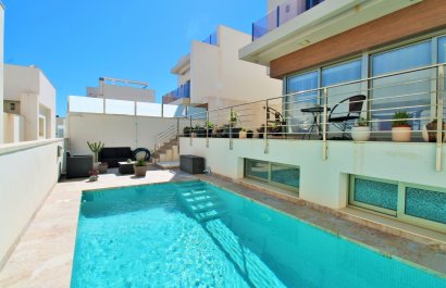 Resale - Villa - Villamartín