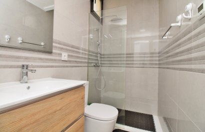 Resale - Villa - Villamartín