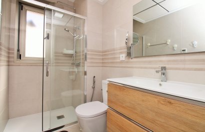 Resale - Villa - Villamartín