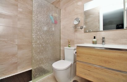 Resale - Villa - Villamartín