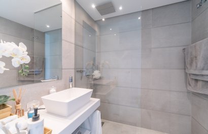 Reventa - Apartments - Flats - El Raso