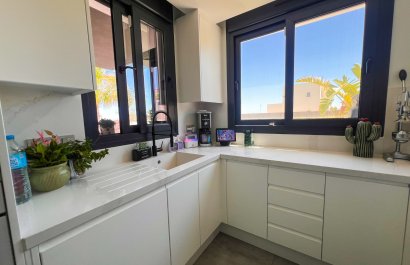Reventa - Villa - Torrevieia - Los Balcones