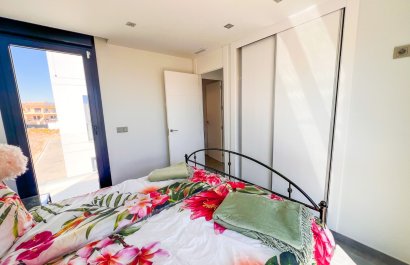 Reventa - Villa - Torrevieia - Los Balcones
