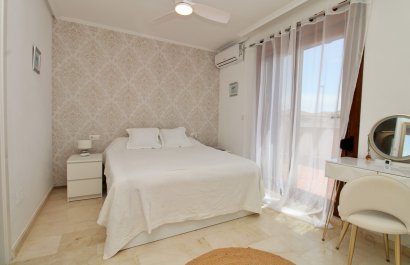 Resale - Townhouse / Duplex / Corner - Villamartín - PAU 8