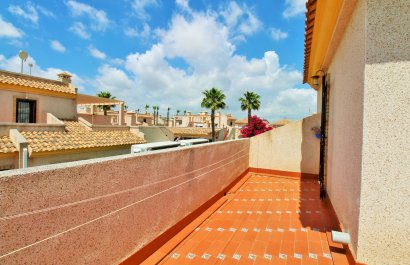 Resale - Townhouse / Duplex / Corner - Villamartín - PAU 8