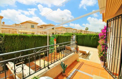 Resale - Townhouse / Duplex / Corner - Villamartín - PAU 8