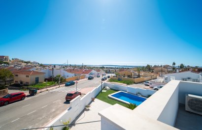 Resale - Townhouse / Duplex / Corner - Ciudad Quesada - town