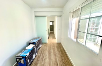 Resale - Townhouse / Duplex / Corner - Daya Vieja