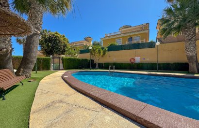 Resale - Townhouse / Duplex / Corner - Orihuela Costa - Villamartín