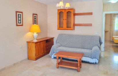 Resale - Townhouse / Duplex / Corner - Villamartín - Los Dolses