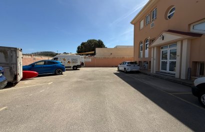 Herverkoop - Reclame - Moraira - Pueblo