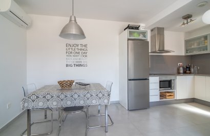 Resale - Townhouse / Duplex / Corner - Pilar de la Horadada - Mil Palmeras