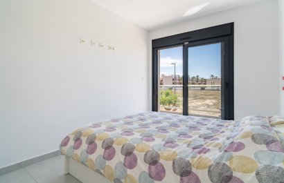 Resale - Townhouse / Duplex / Corner - Pilar de la Horadada - Mil Palmeras