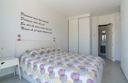Resale - Townhouse / Duplex / Corner - Pilar de la Horadada - Mil Palmeras