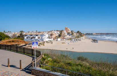 Resale - Townhouse / Duplex / Corner - Pilar de la Horadada - Mil Palmeras