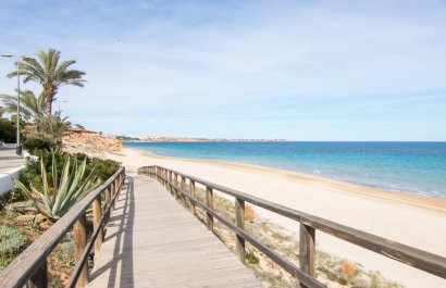 Resale - Townhouse / Duplex / Corner - Pilar de la Horadada - Mil Palmeras
