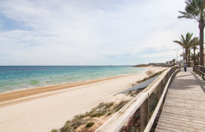 Resale - Townhouse / Duplex / Corner - Pilar de la Horadada - Mil Palmeras