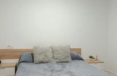 Reventa - Townhouse / Duplex - Elda