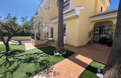 Reventa - Villa - Orihuela Costa - Los Dolses