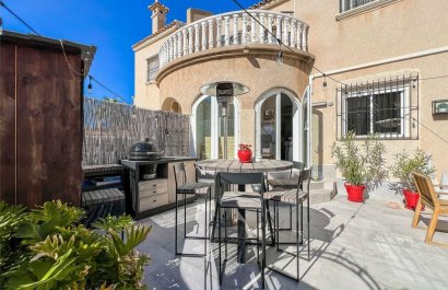 Resale - Townhouse / Duplex / Corner - Orihuela Costa - Villamartín