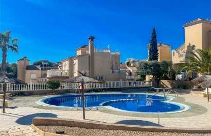 Resale - Townhouse / Duplex / Corner - Orihuela Costa - Villamartín