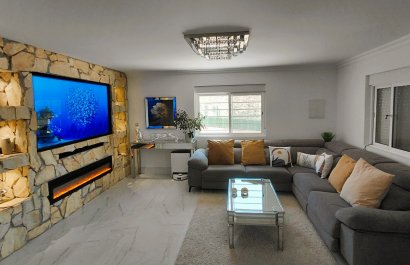 Resale - Villa - Crevillente