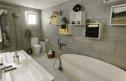 Resale - Villa - Crevillente