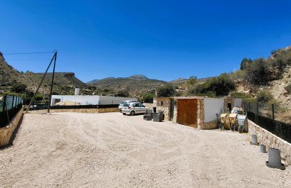 Resale - Villa - Crevillente