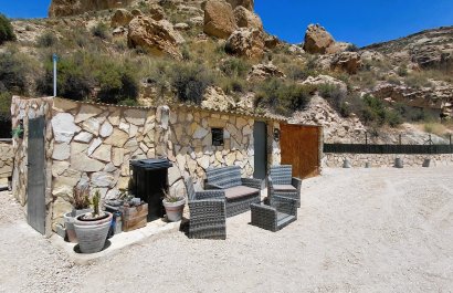 Resale - Villa - Crevillente