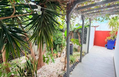 Reventa - Villa - Los Montesinos - La Herrada
