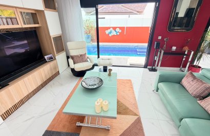 Reventa - Villa - Los Montesinos - La Herrada