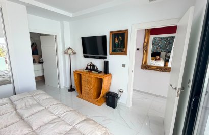 Reventa - Villa - Los Montesinos - La Herrada