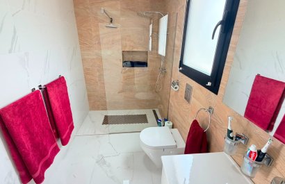 Reventa - Villa - Los Montesinos - La Herrada